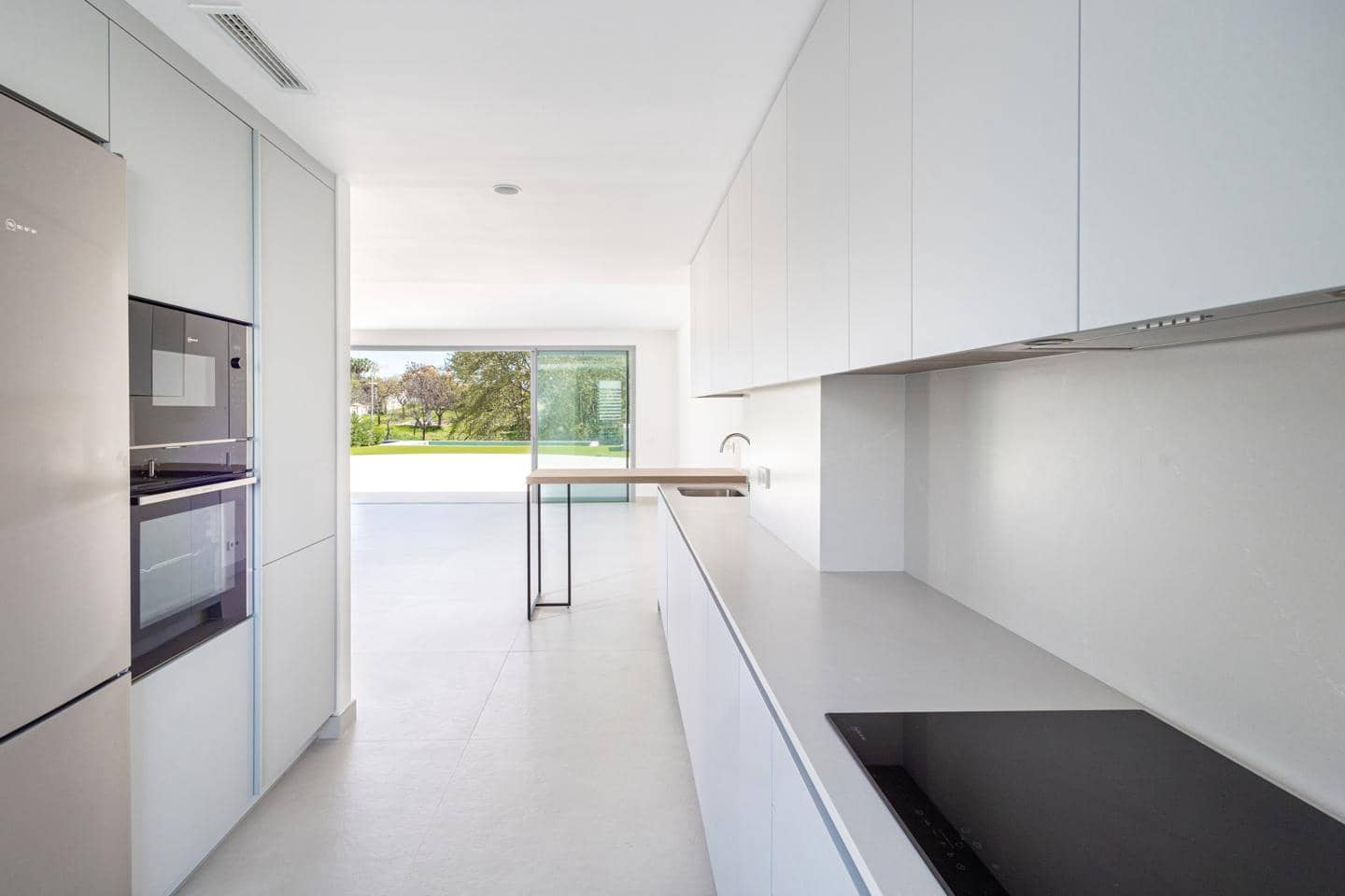 3 bedroom Villa for sale in San Pedro de Alcantara with pool garage - € 1,325,000 (Ref: 9983820)