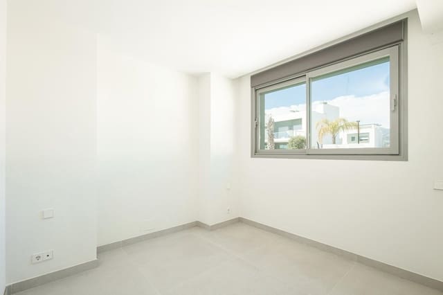 3 soverom Villa til salgs i San Pedro de Alcántara Pueblo, Marbella med svømmebasseng garasje - € 1 325 000 (Ref: 9983820)