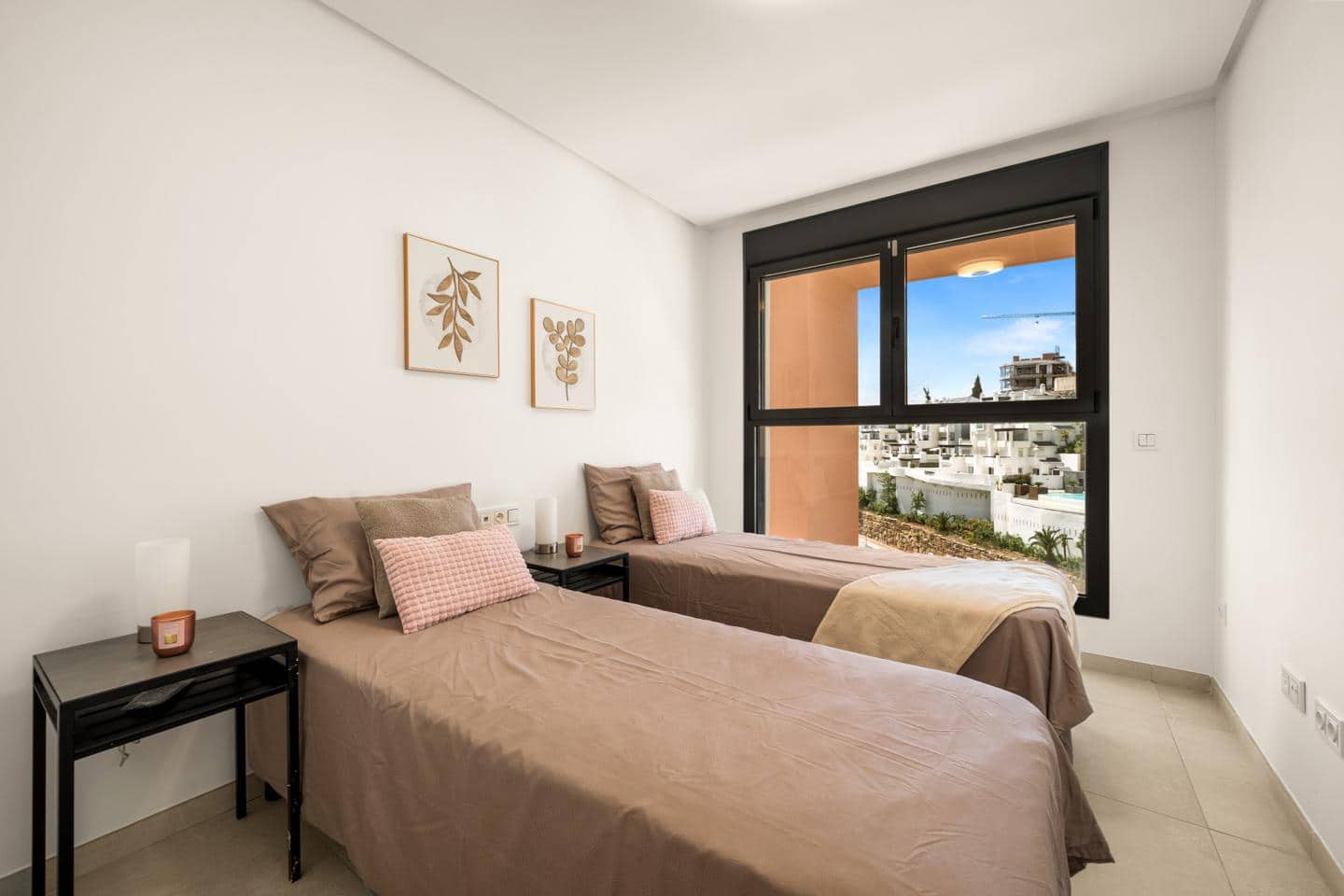 3 soveværelse Lejlighed til salg i Benahavis med swimmingpool garage - € 799.000 (Ref: 9984037)