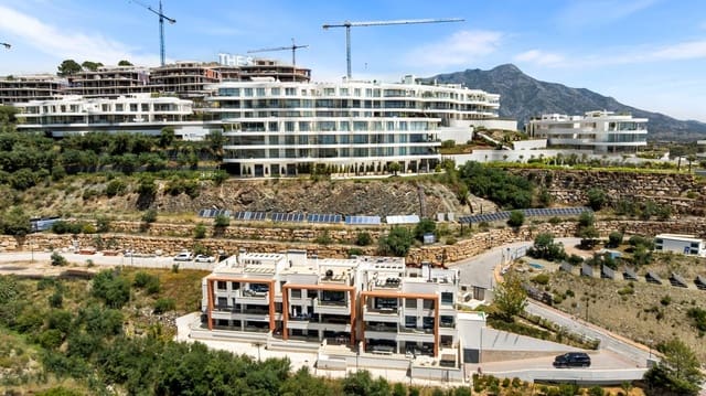 3 soveværelse Lejlighed til salg i La Quinta, Benahavís med swimmingpool garage - € 799.000 (Ref: 9984037)