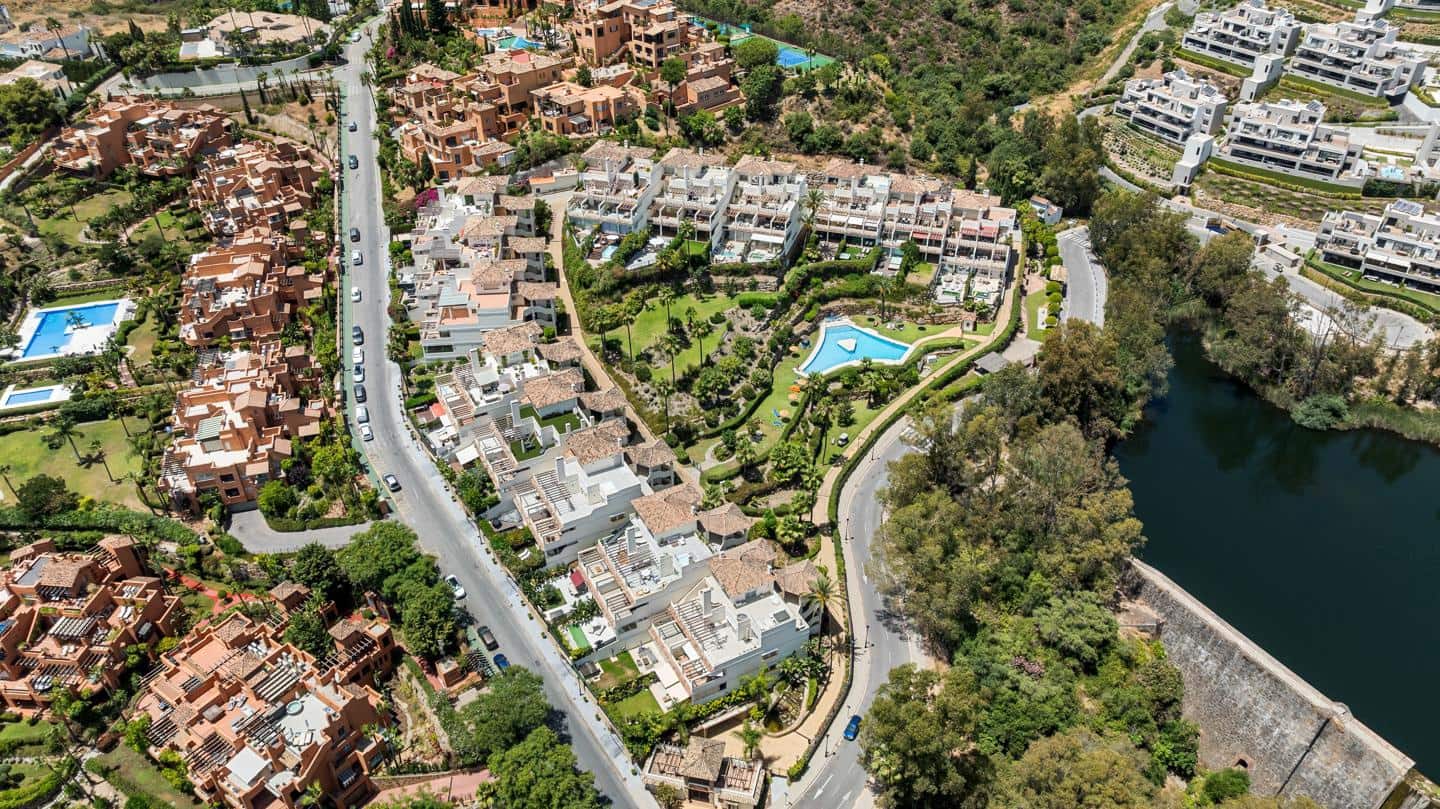 3 slaapkamer Flat te koop in Marbella met zwembad - € 995.000 (Ref: 9984174)
