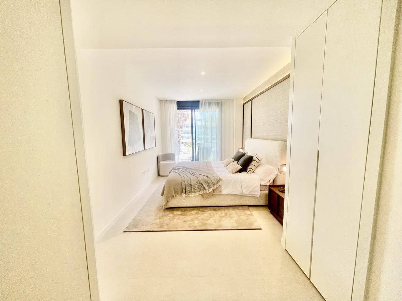 Piso de 4 habitaciones en Marbella en venta con piscina garaje - 1.545.000 € (Ref: 9989764)