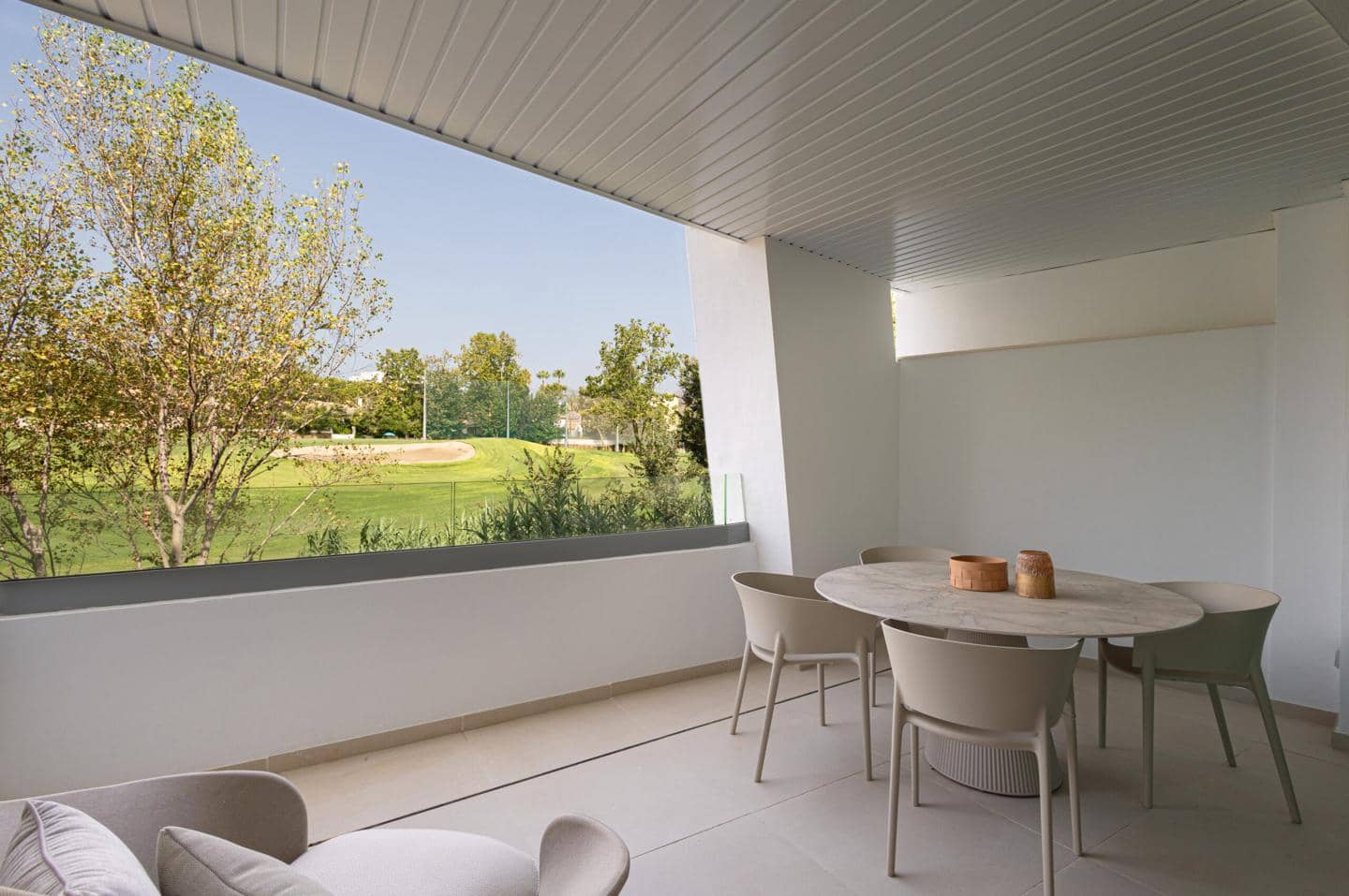 3 Zimmer Wohnung zu verkaufen in Marbella mit Pool Garage - 890.000 € (Ref: 9990152)