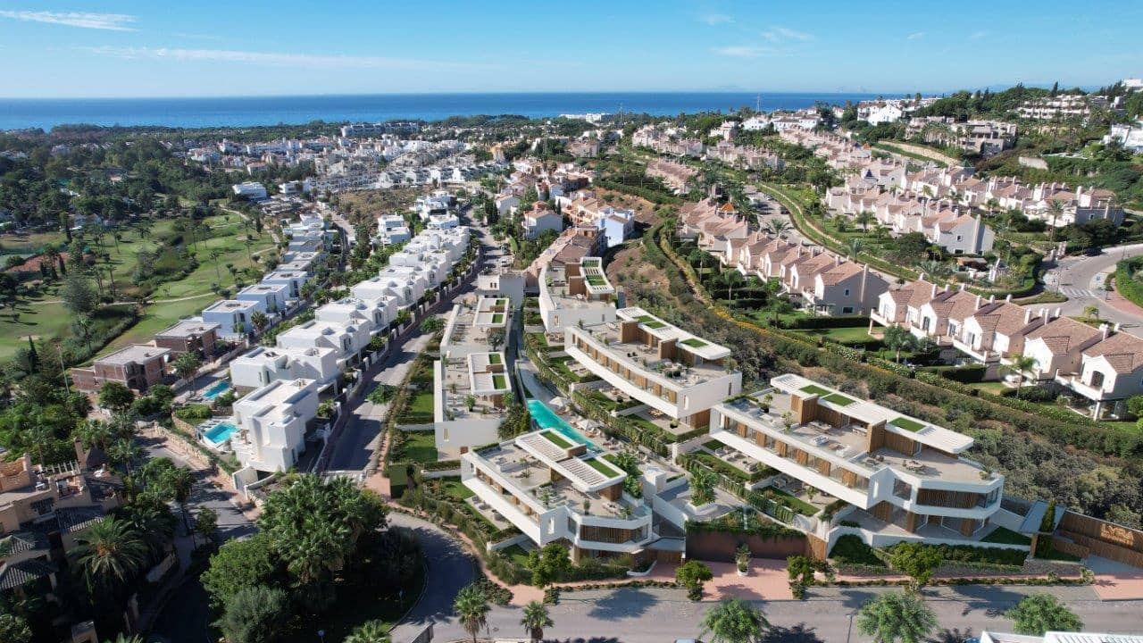 Chalet de 4 habitaciones en El Paraiso en venta con piscina garaje - 1.550.000 € (Ref: 9991543)