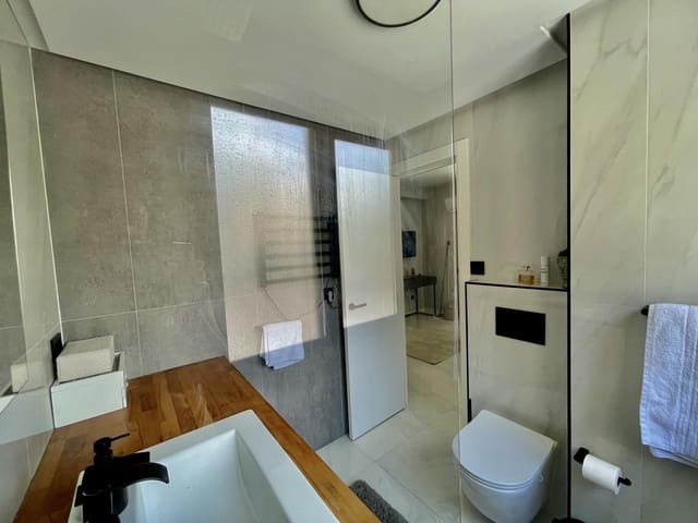 Piso en Aloha Golf, Marbella en venta con piscina garaje - 252.000 € (Ref: 9991912)