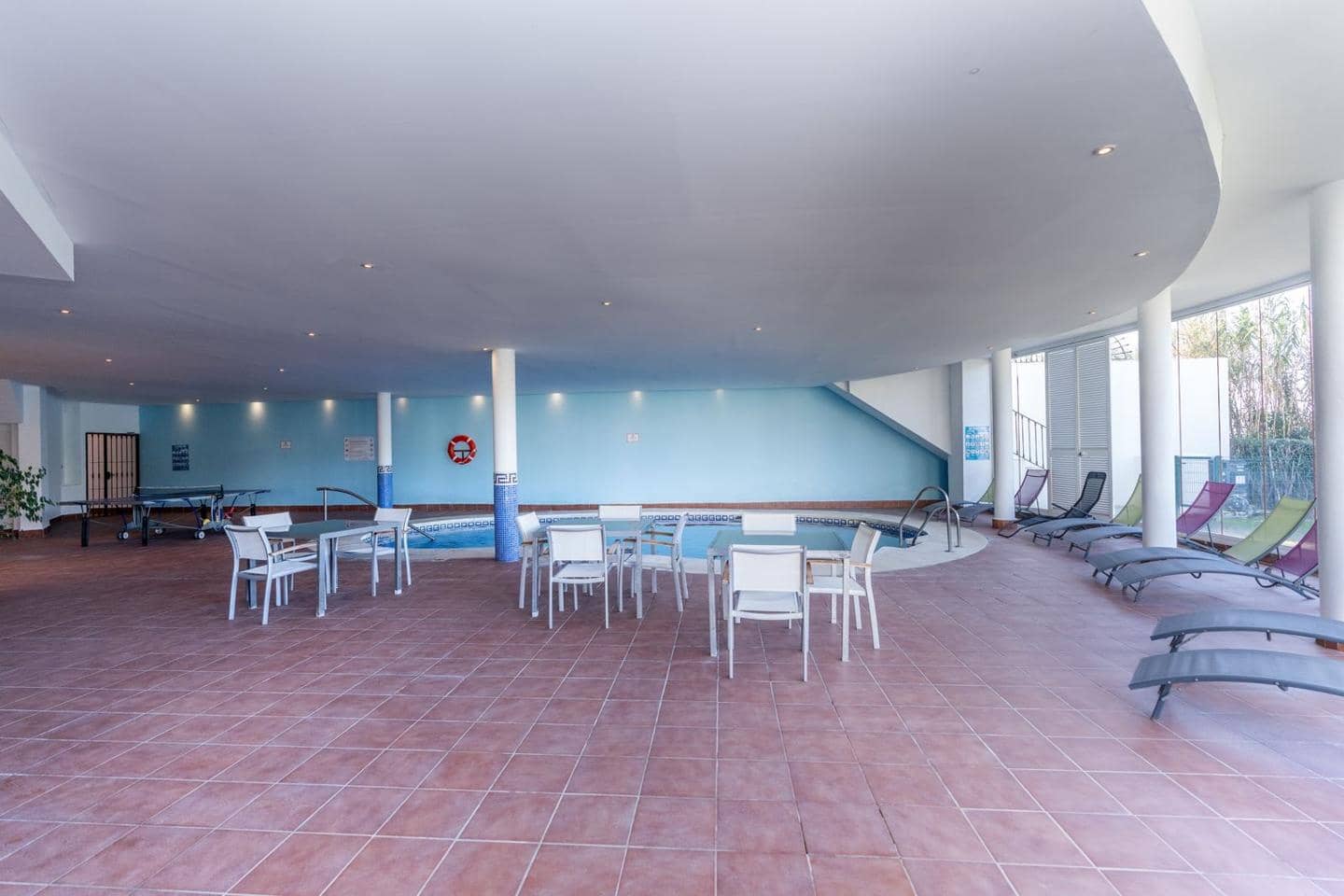 Piso de 3 habitaciones en Benahavís en venta con piscina garaje - 529.000 € (Ref: 9997951)
