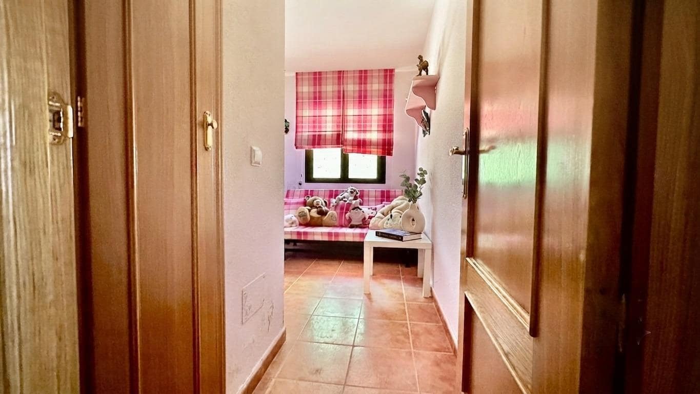 Piso de 2 habitaciones en San Román de los Montes en venta - 94.999 € (Ref: 10004140)