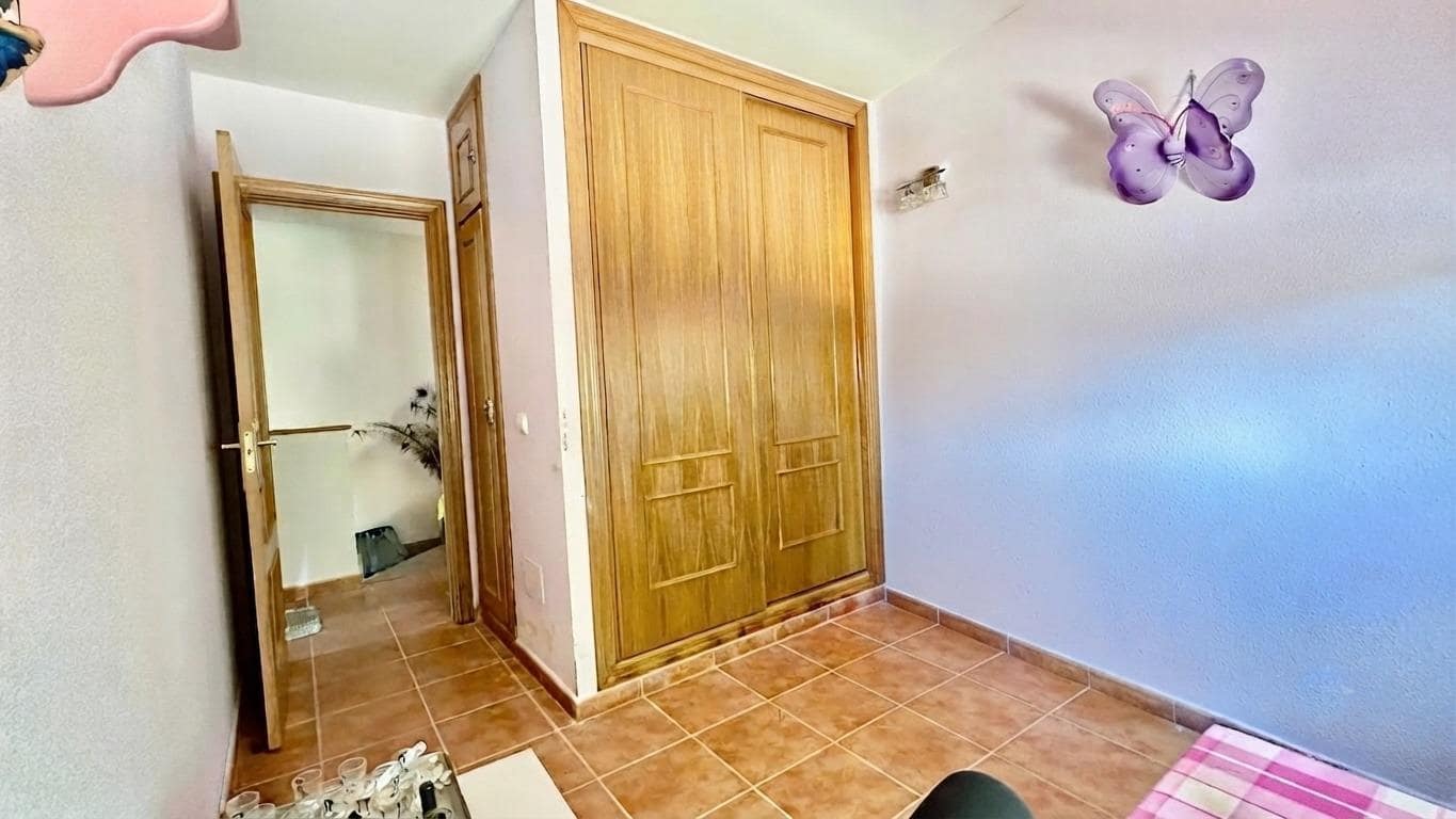 Piso de 2 habitaciones en San Román de los Montes en venta - 94.999 € (Ref: 10004140)