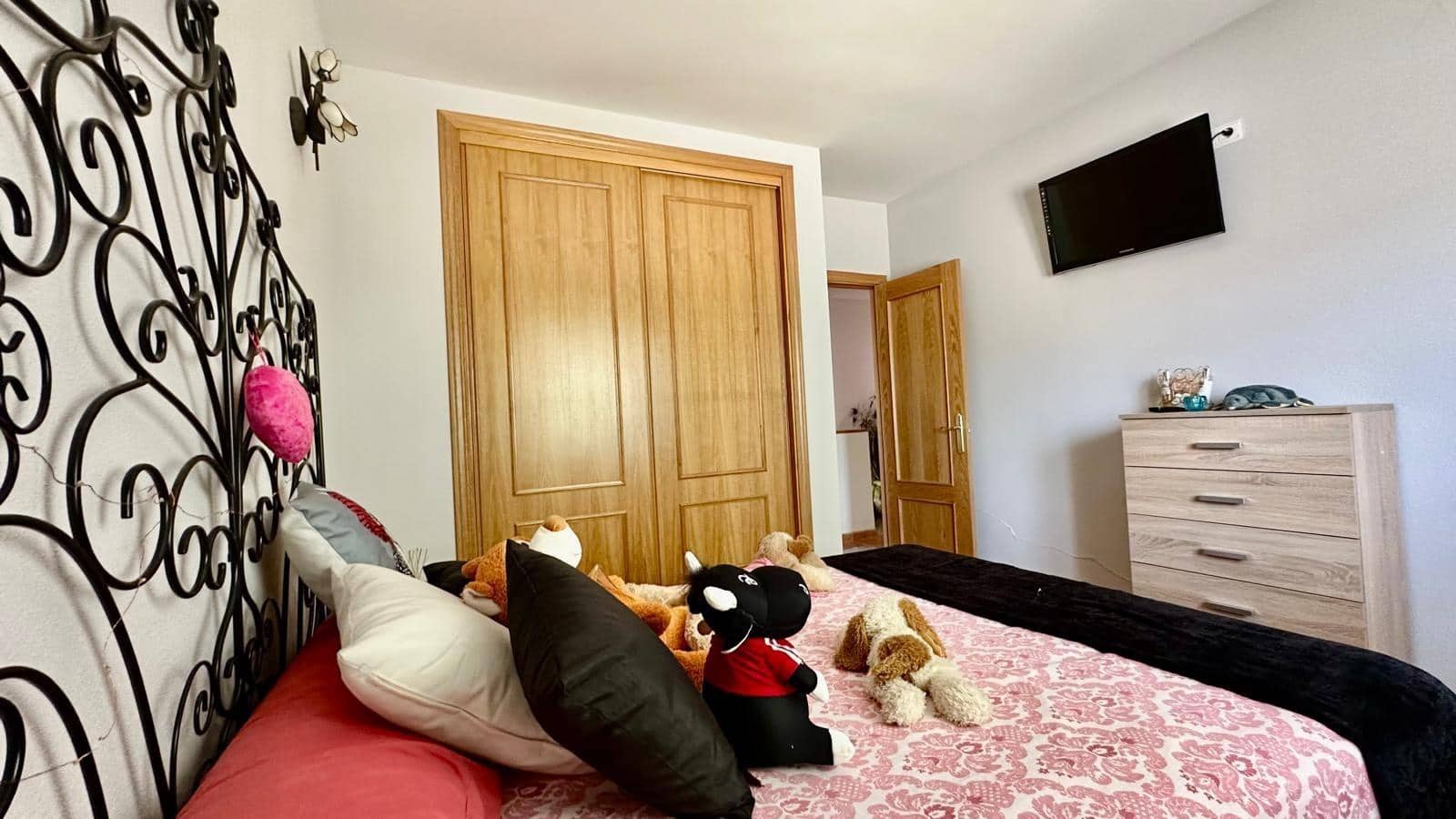 Piso de 2 habitaciones en San Román de los Montes en venta - 94.999 € (Ref: 10004140)
