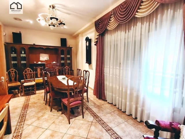 3 soverom Hus til salgs i La Font de la Figuera med garasje - € 275 000 (Ref: 9506828)