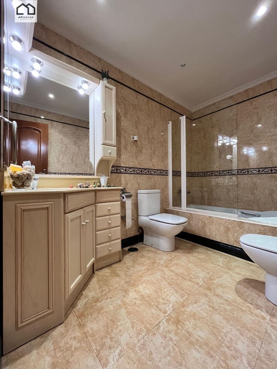 Chalet de 5 habitaciones en Santa Olalla en venta con garaje - 339.999 € (Ref: 9506829)