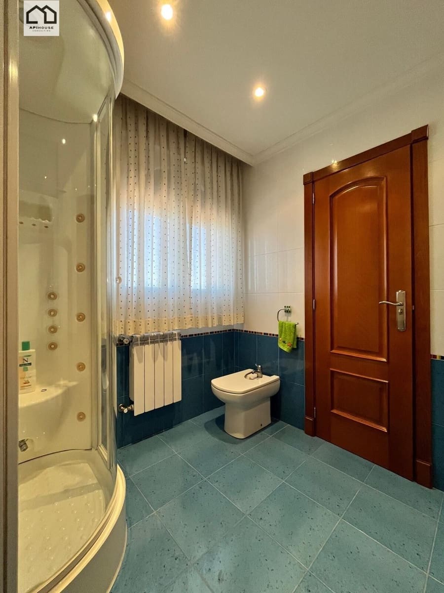 Chalet de 5 habitaciones en Santa Olalla en venta con garaje - 339.999 € (Ref: 9506829)