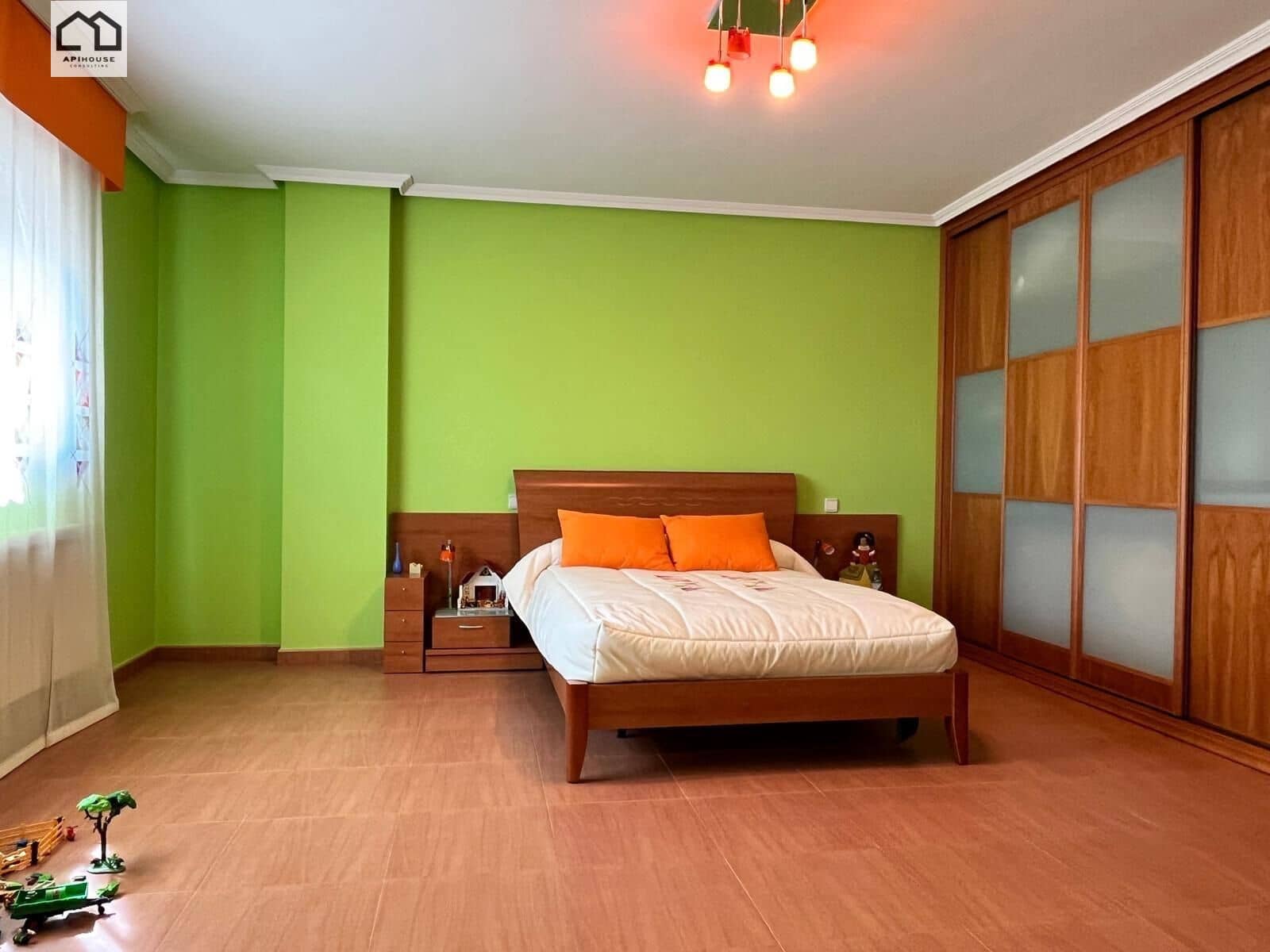 Chalet de 5 habitaciones en Santa Olalla en venta con garaje - 339.999 € (Ref: 9506829)