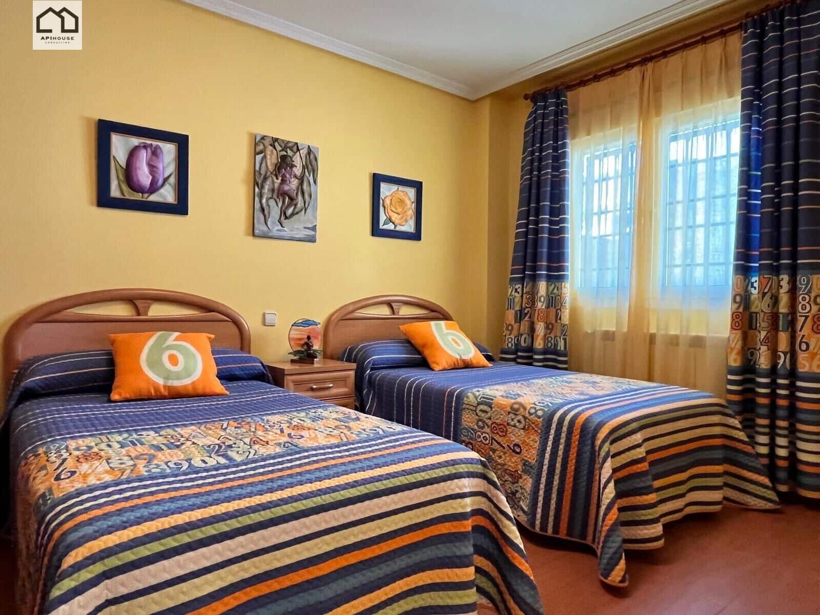 Chalet de 5 habitaciones en Santa Olalla en venta con garaje - 339.999 € (Ref: 9506829)