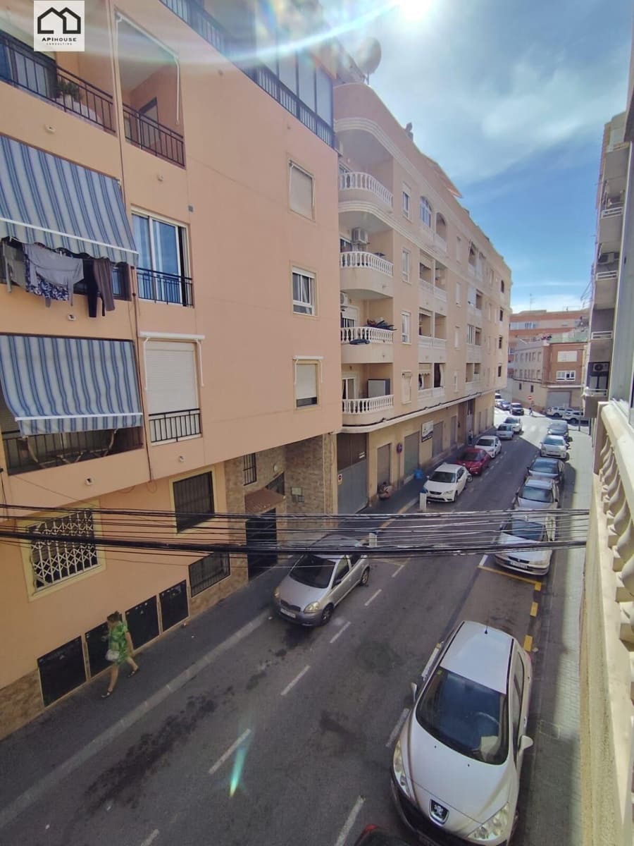 4 makuuhuone Huoneisto myytävänä paikassa Torrevieja - 209 000 € (Ref: 9506831)