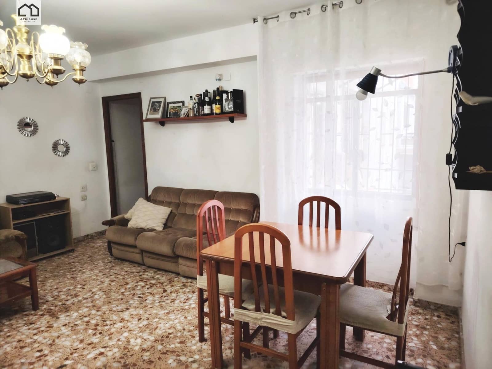 8 bedroom Apartment for sale in La Font de la Figuera - € 148,000 (Ref: 9506832)