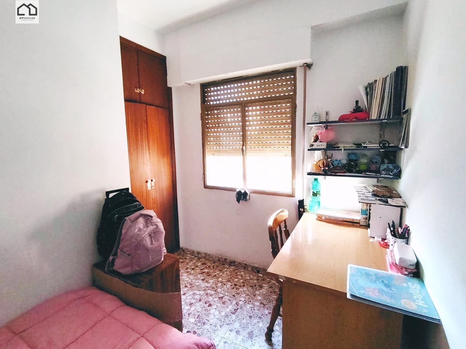 8 bedroom Apartment for sale in La Font de la Figuera - € 148,000 (Ref: 9506832)