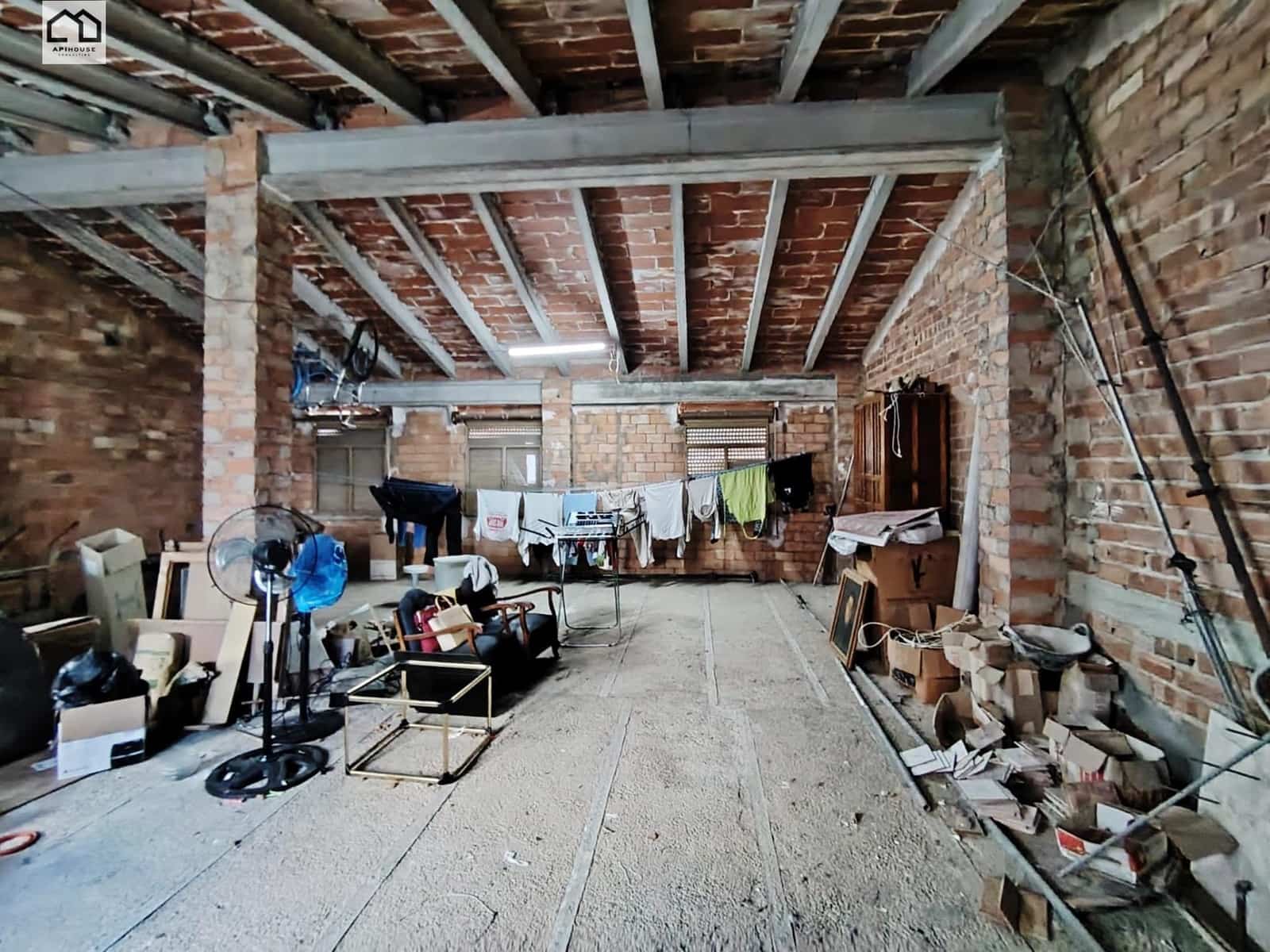 8 bedroom Apartment for sale in La Font de la Figuera - € 148,000 (Ref: 9506832)