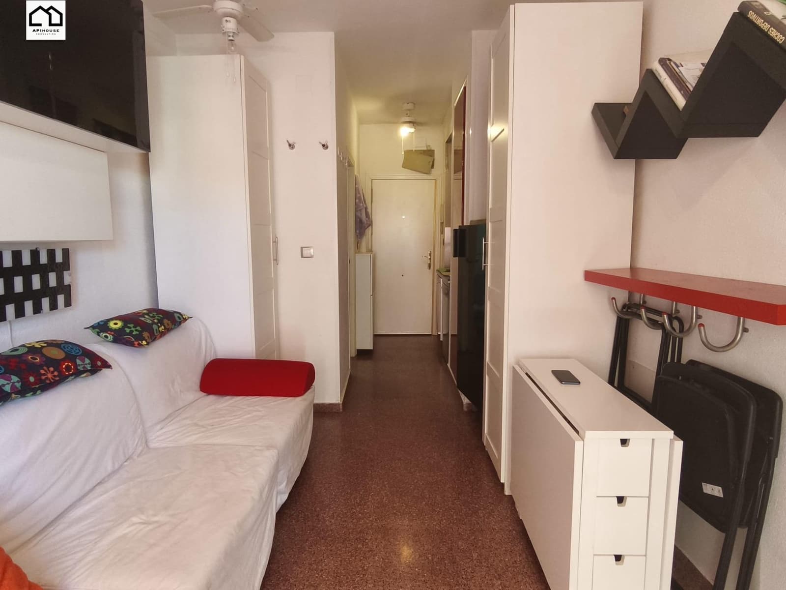 Studio for sale in Torrevieja - € 79,000 (Ref: 9506833)