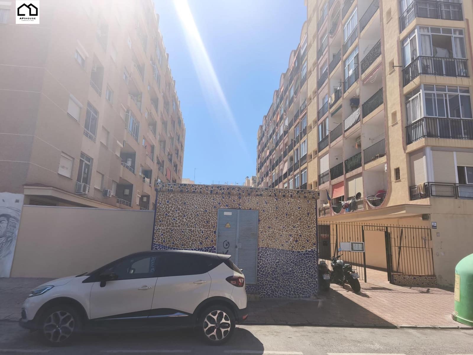 Studio for sale in Torrevieja - € 79,000 (Ref: 9506833)