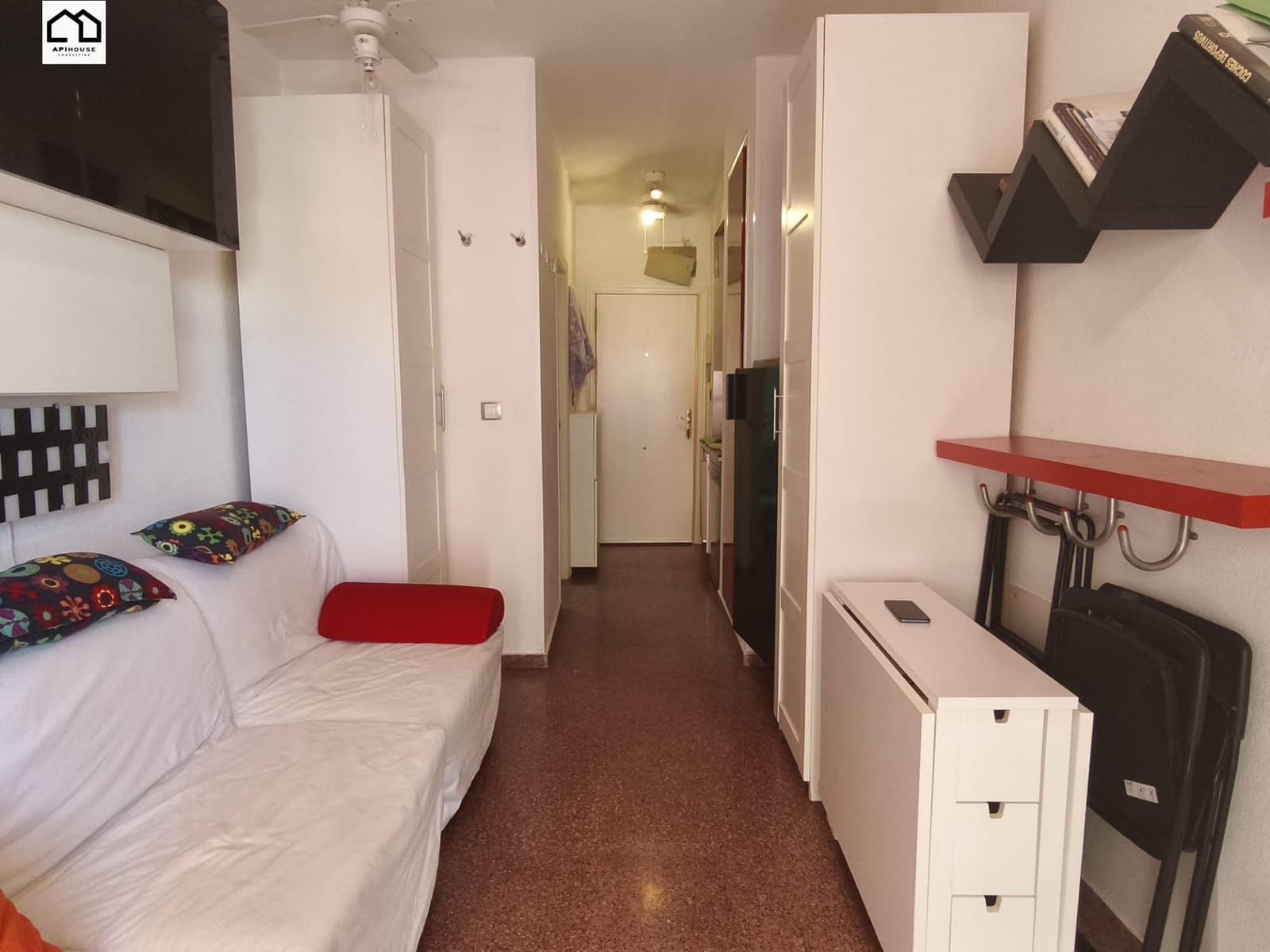 Studio for sale in Torrevieja - € 79,000 (Ref: 9506833)
