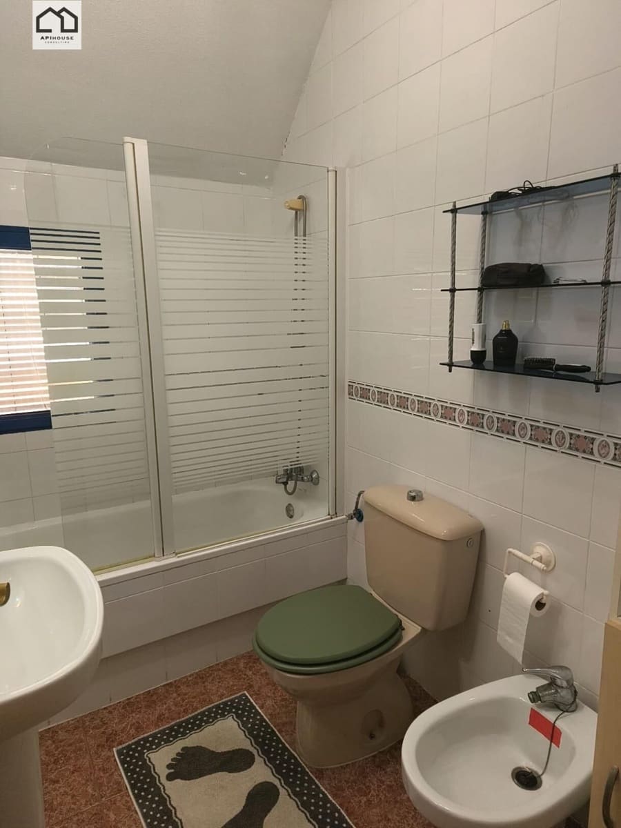 2 sypialnia Penthouse na sprzedaż w Torrevieja z garażem - 205 000 € (Ref: 9506836)