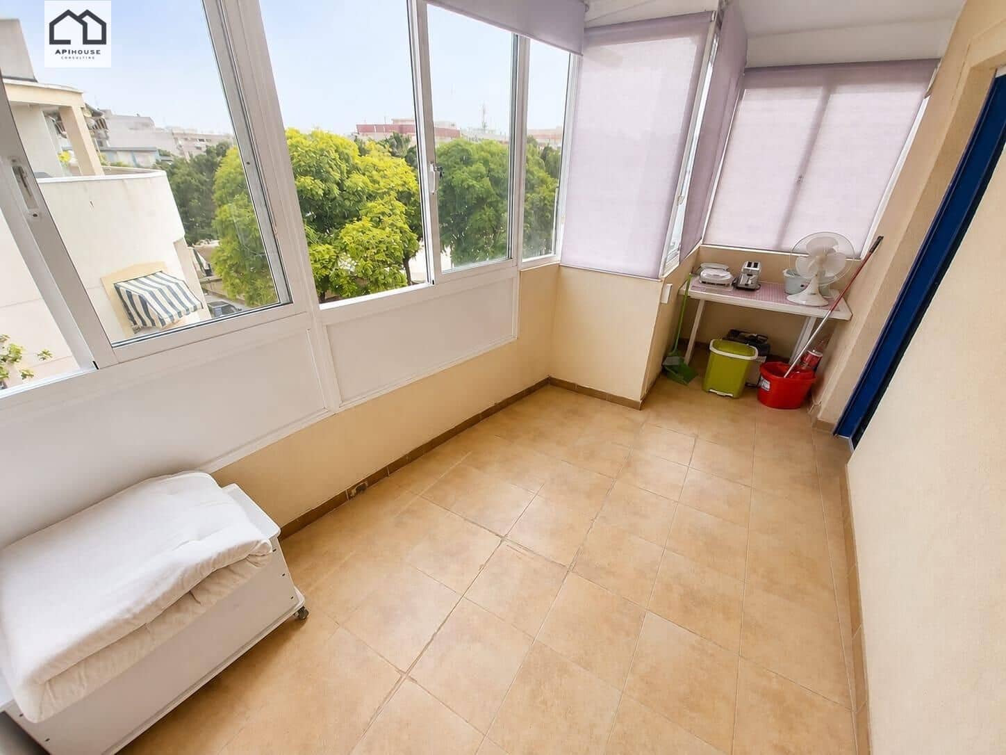 2 soverom Penthouse til salgs i Torrevieja med garasje - € 169 000 (Ref: 9506836)