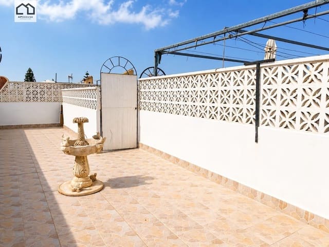 2 bedroom Penthouse for sale in Playa del Cura, Torrevieja with garage - € 174,000 (Ref: 9506836)