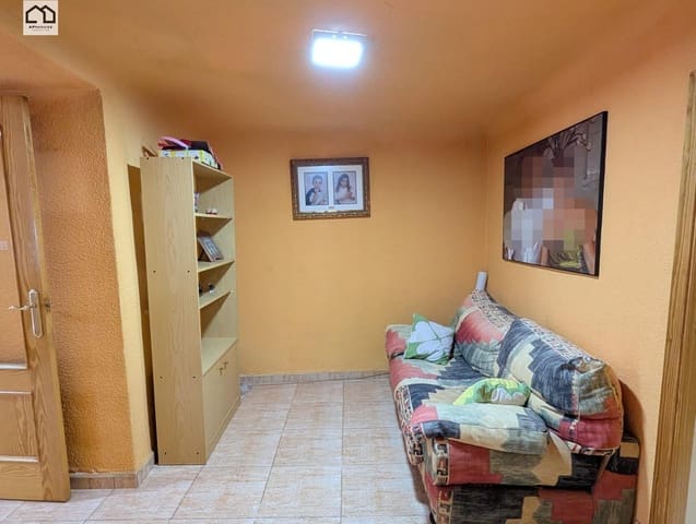 5 soverom Leilighet til salgs i Monóvar / Monóver - € 131 000 (Ref: 9506839)