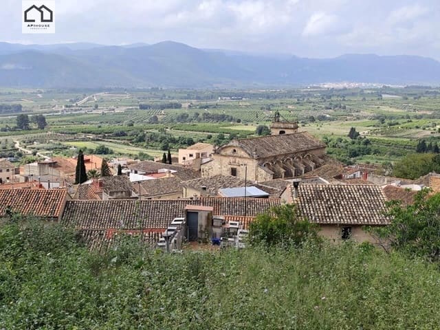 4 soveværelse Byhus til salg i Montesa - € 33.300 (Ref: 9506852)