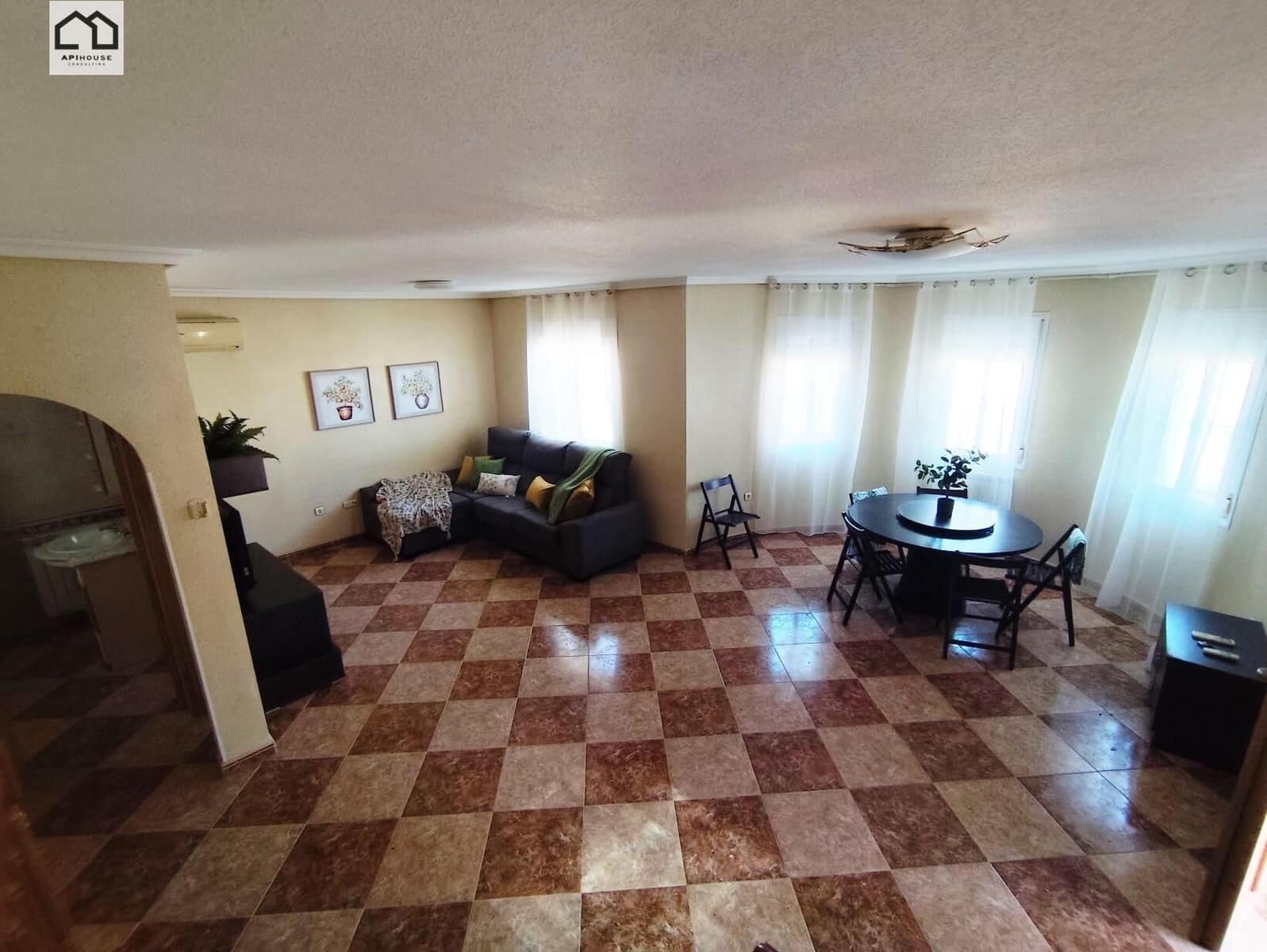 5 quarto Moradia para venda em Torrevieja com garagem - 320 000 € (Ref: 9506857)