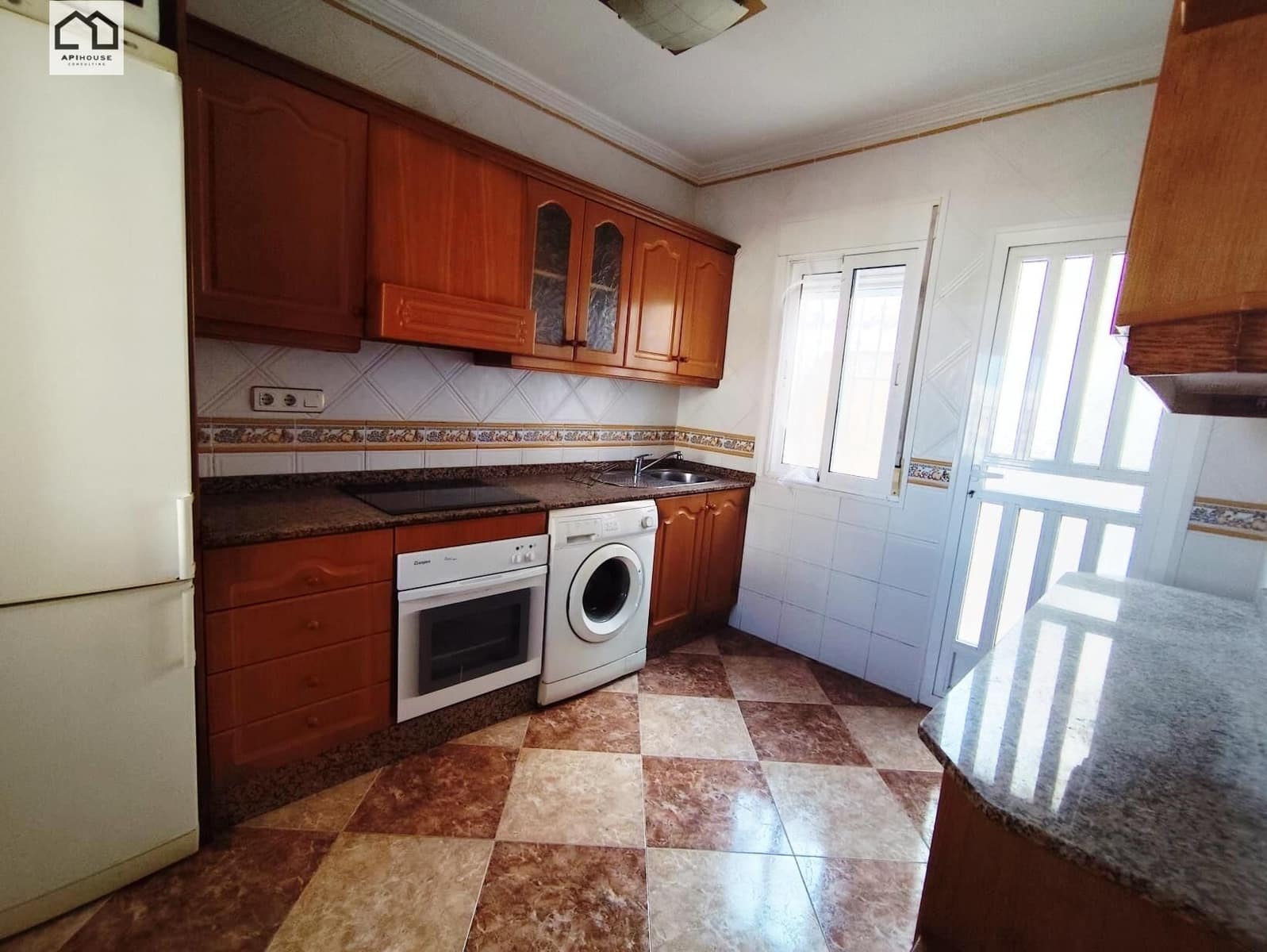 5 quarto Moradia para venda em Torrevieja com garagem - 320 000 € (Ref: 9506857)