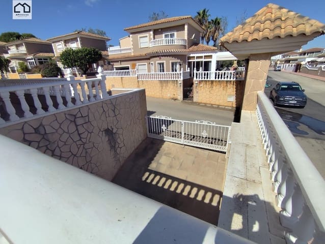 5 quarto Moradia para venda em Los Balcones - Los Altos, Torrevieja com garagem - 320 000 € (Ref: 9506857)