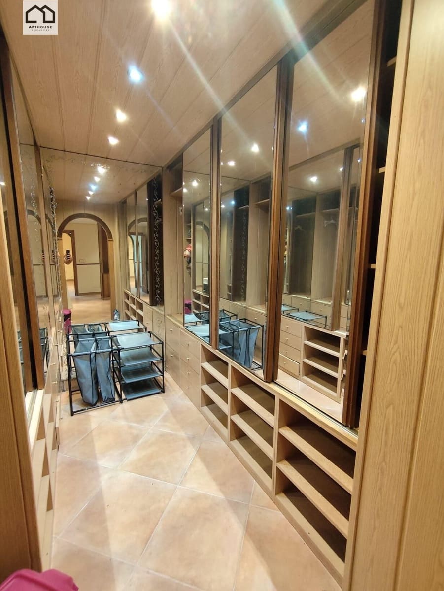 5 quarto Moradia para venda em Torrevieja com garagem - 320 000 € (Ref: 9506857)