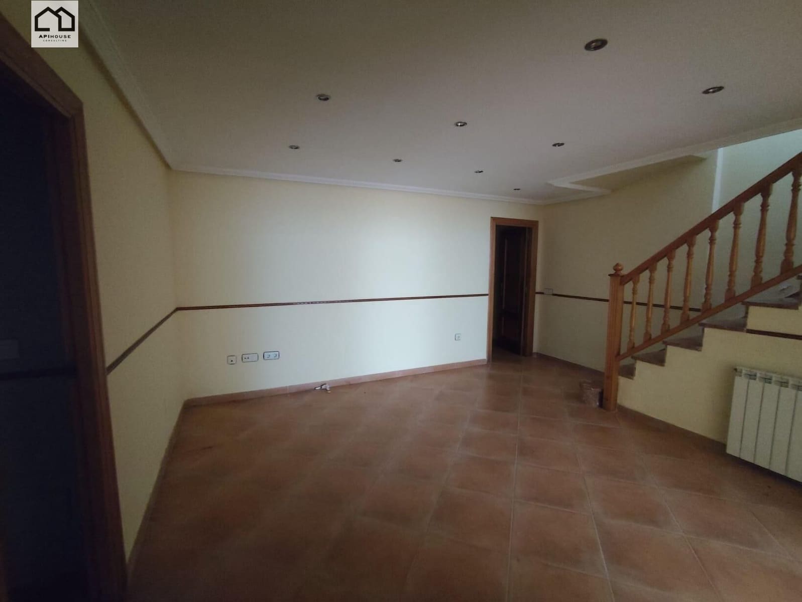 5 quarto Moradia para venda em Torrevieja com garagem - 320 000 € (Ref: 9506857)