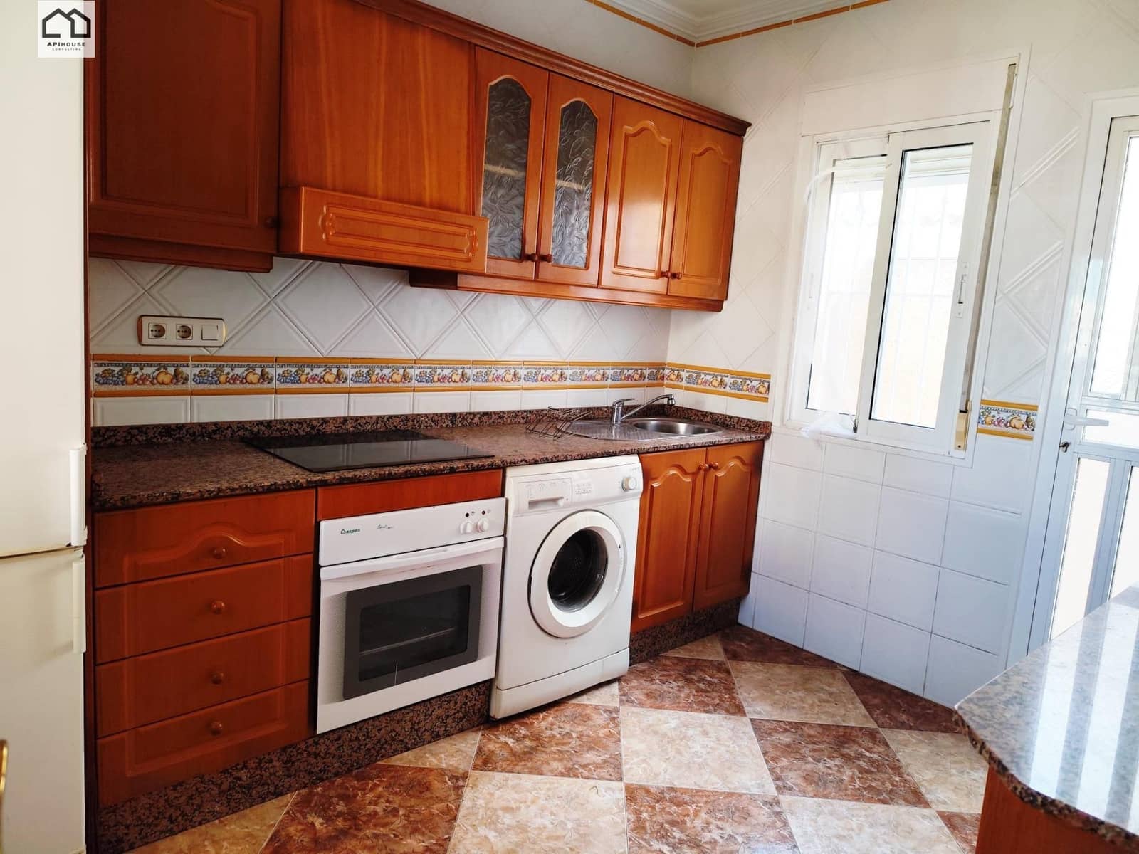 5 quarto Moradia para venda em Torrevieja com garagem - 320 000 € (Ref: 9506857)