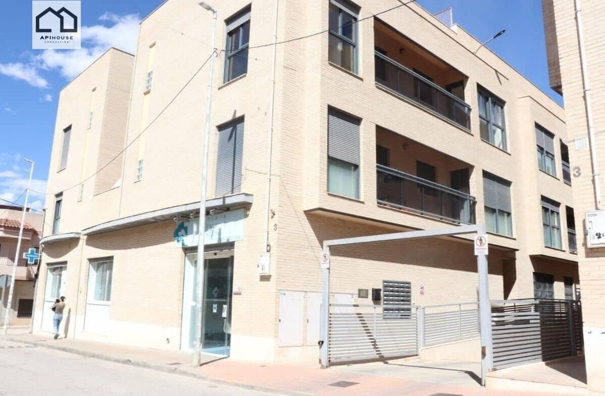 Piso de 2 habitaciones en Hondón de las Nieves en venta con garaje - 118.000 € (Ref: 9506860)