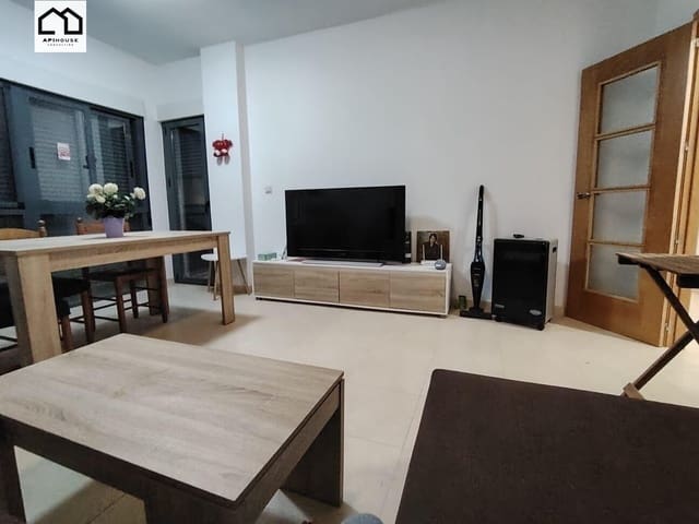 Piso de 2 habitaciones en Hondón de las Nieves en venta con garaje - 118.000 € (Ref: 9506860)