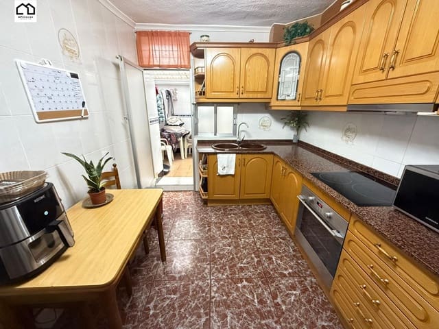 3 makuuhuone Huoneisto myytävänä paikassa Guardamar del Segura - 149 900 € (Ref: 9506863)