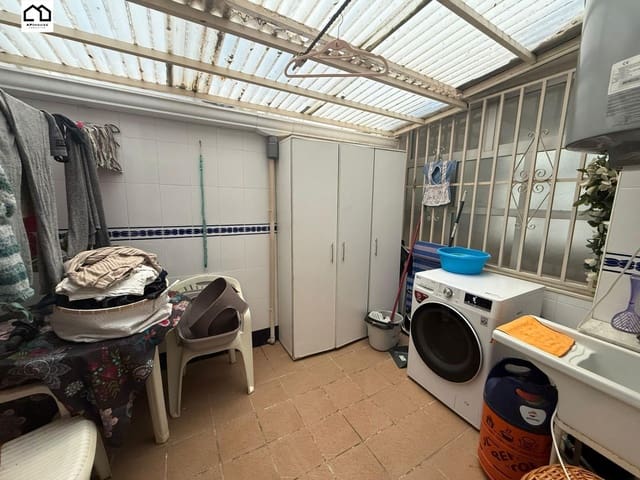 3 makuuhuone Huoneisto myytävänä paikassa Guardamar del Segura - 149 900 € (Ref: 9506863)