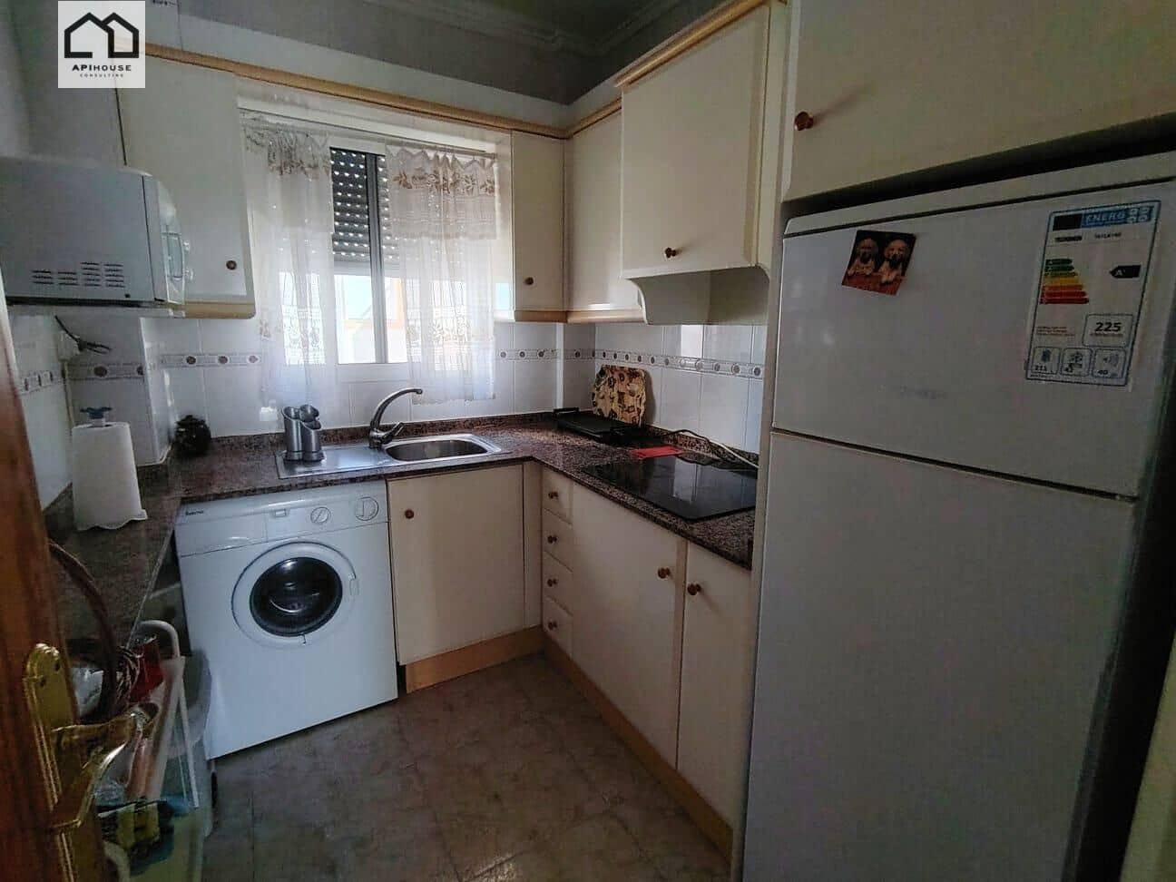 2 soverom Penthouse til salgs i Torrevieja med svømmebasseng - € 139 900 (Ref: 9506864)