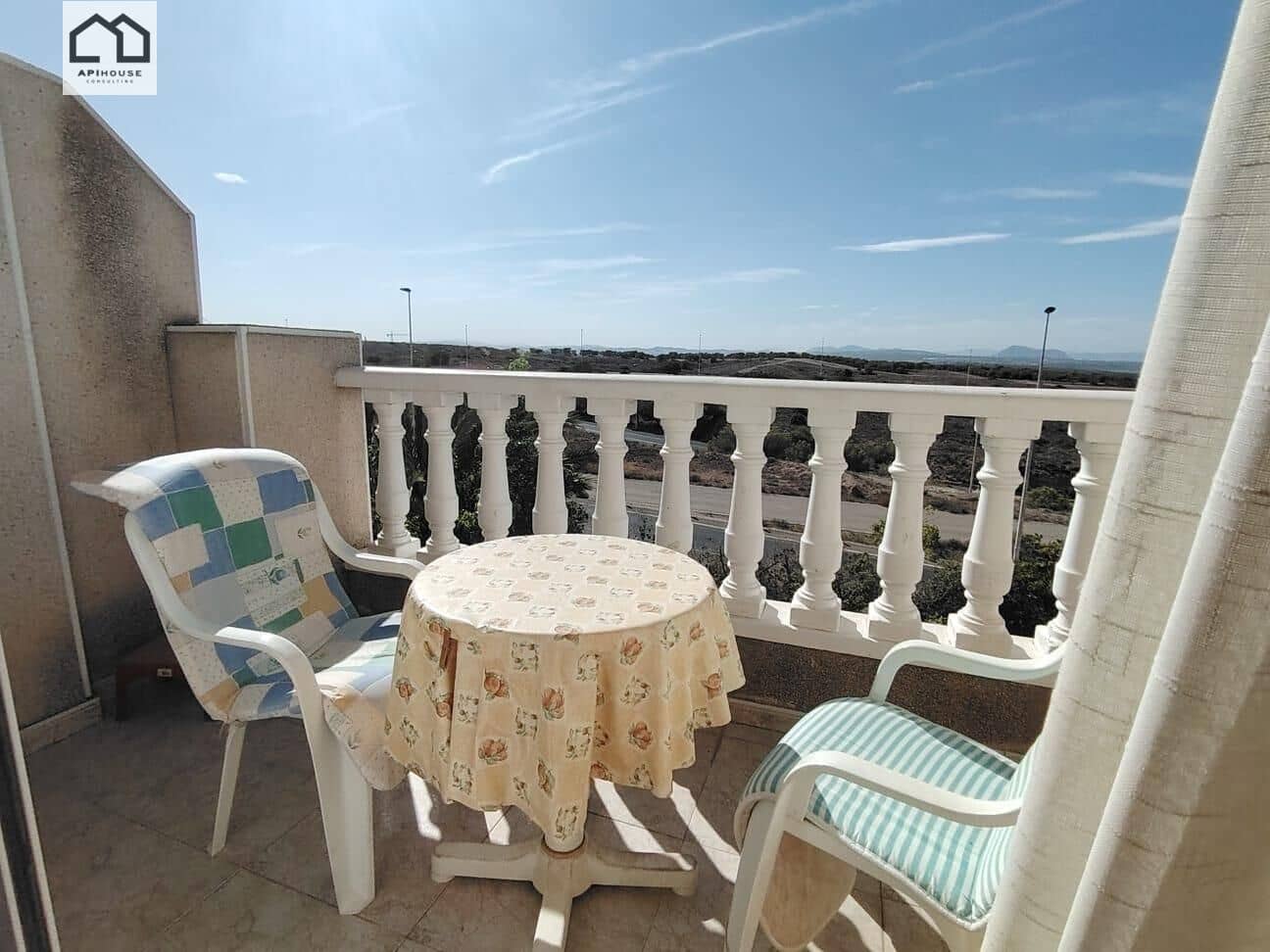 2 soverom Penthouse til salgs i Torrevieja med svømmebasseng - € 139 900 (Ref: 9506864)