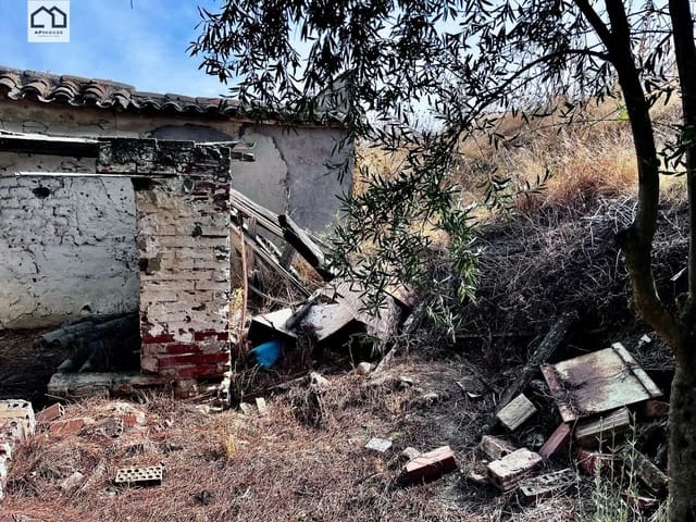 4 quarto Casa em Banda para venda em Montearagón - 29 999 € (Ref: 9506865)