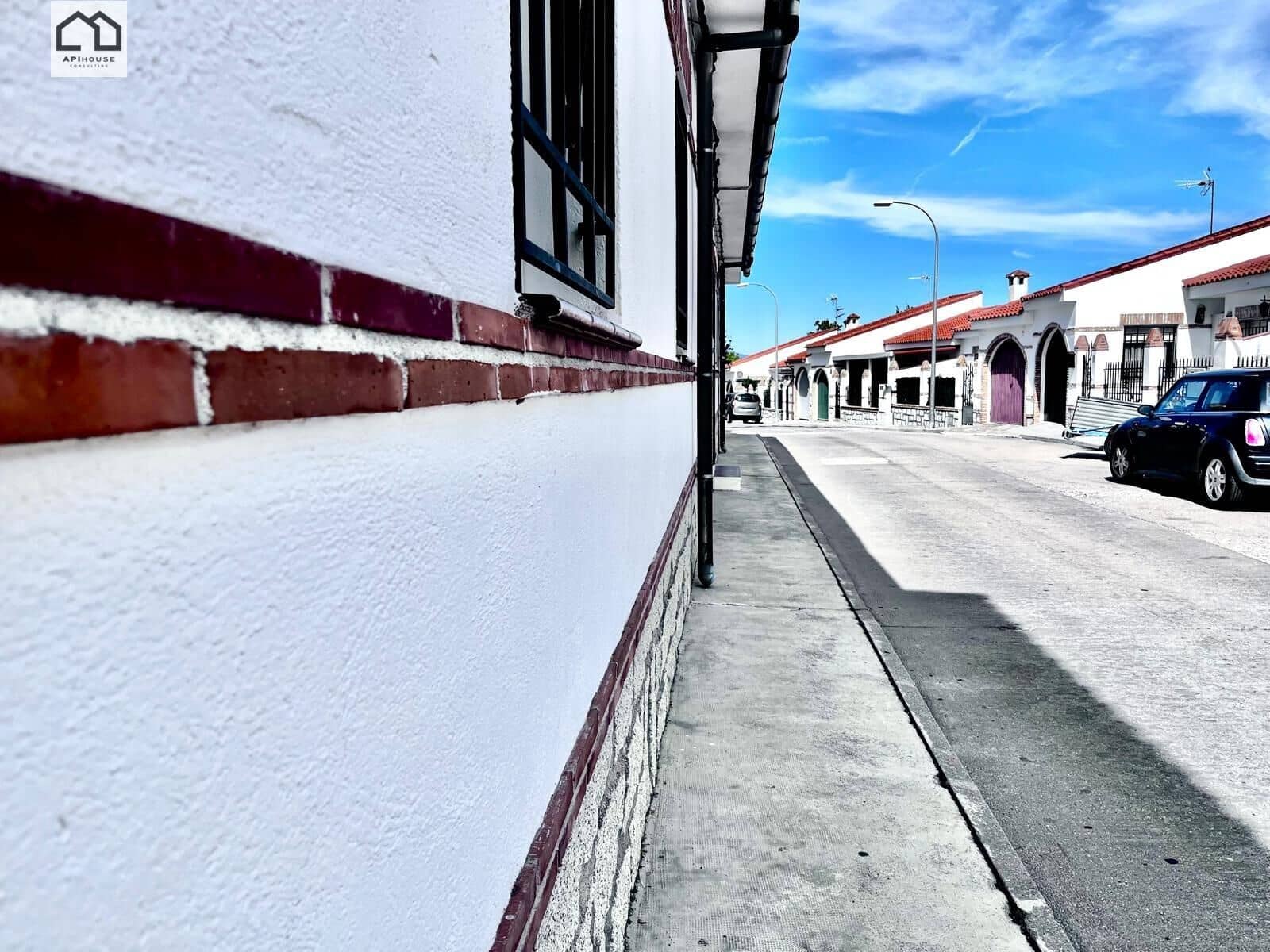 3 Zimmer Haus zu verkaufen in El Casar de Escalona mit Garage - 163.000 € (Ref: 9506867)