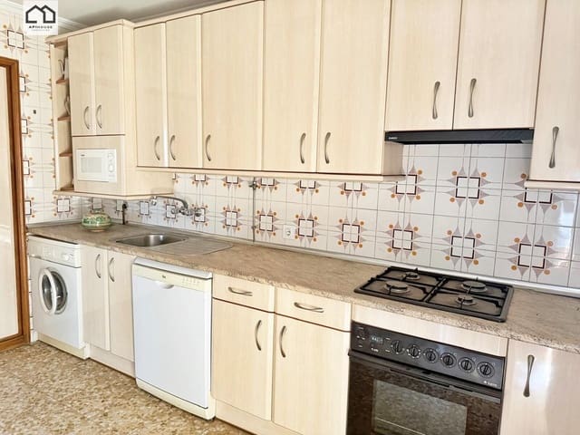 6 Zimmer Haus zu verkaufen in Santa Olalla mit Garage - 180.000 € (Ref: 9506869)