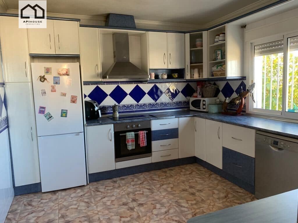 4 makuuhuone Huvila myytävänä paikassa La Zenia mukana 
autotalli - 899 500 € (Ref: 9506871)