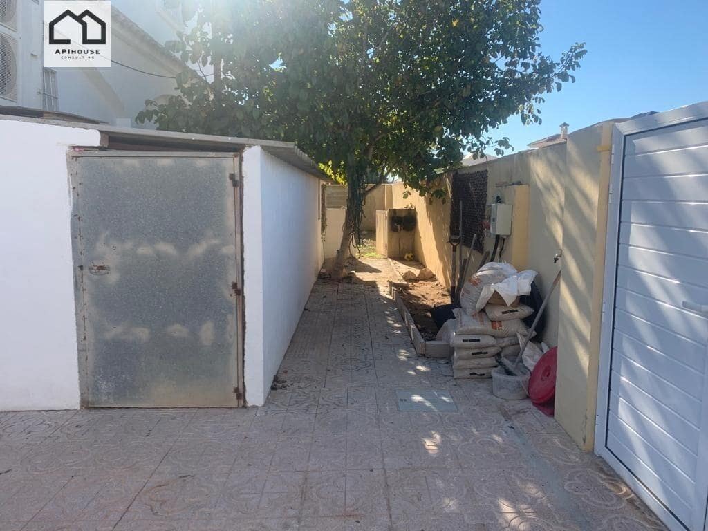 Negocio en La Zenia en venta - 899.500 € (Ref: 9506872)