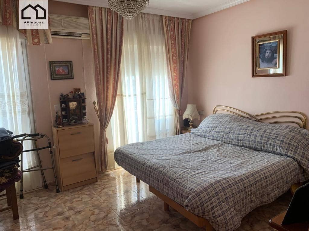 Negocio en La Zenia en venta - 899.500 € (Ref: 9506872)