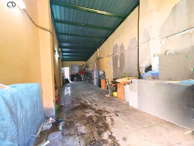 Townhouse for sale in Torrevieja - € 98,000 (Ref: 9506876)