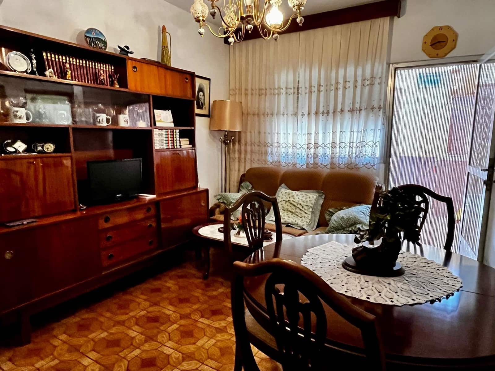 3 Zimmer Haus zu verkaufen in Lucillos - 71.000 € (Ref: 9506877)